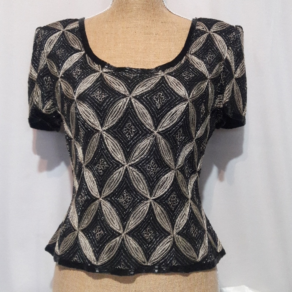 PAPE'LL Boutique  Beaded trim metallic M Top EUC